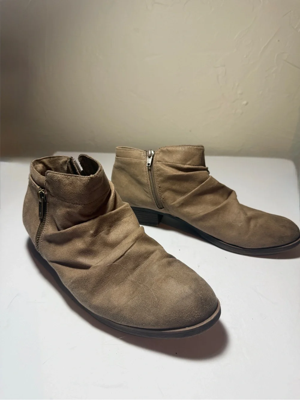 Maurice’s Women’s Sueded Faux Leather Tan Zip-Up Boots Size 10M